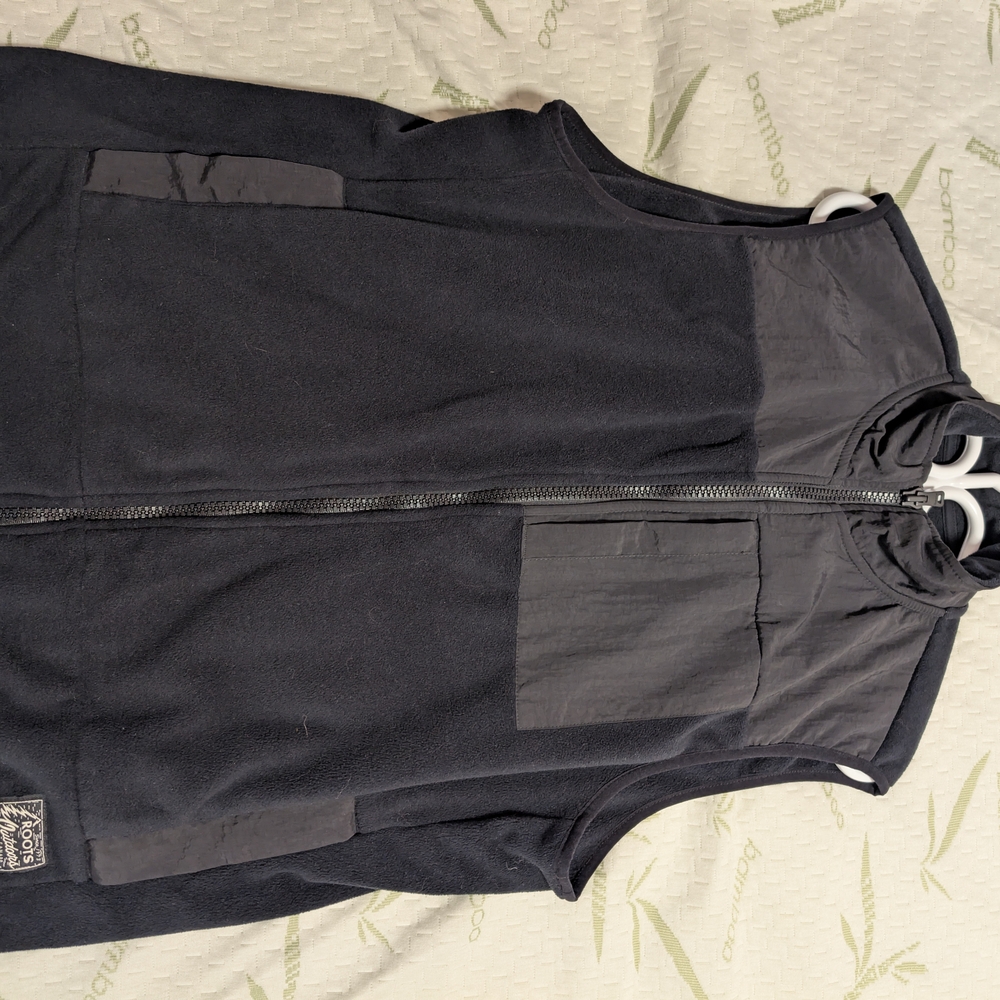 Roots Charcoal Fleece Vest